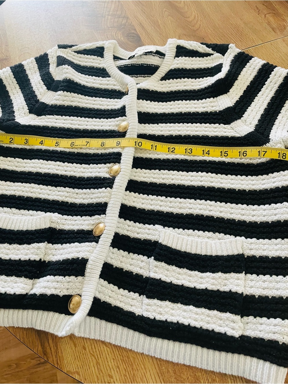 Striped Short-Sleeve Knit Cardigan - Black & White
63% cotton 
37%polyester - Picture 8 of 9